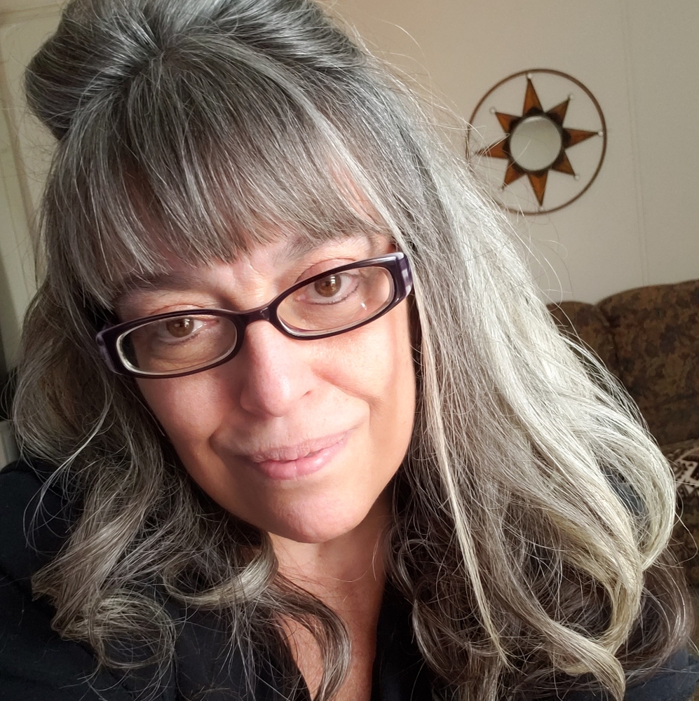 Meet your Posher, Jeanne